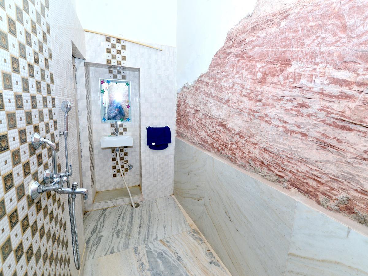 L G Guest House Джодхпур Номер фото