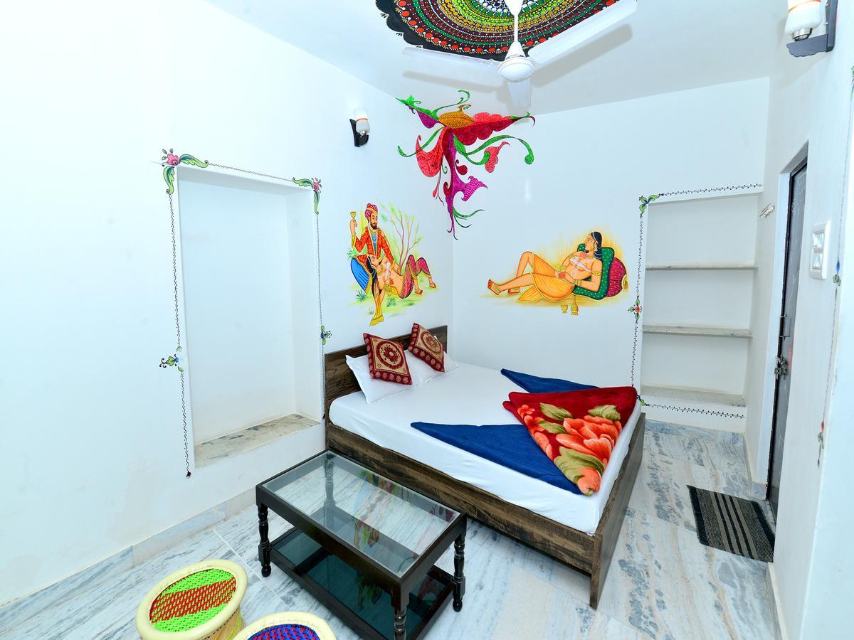 L G Guest House Джодхпур Номер фото